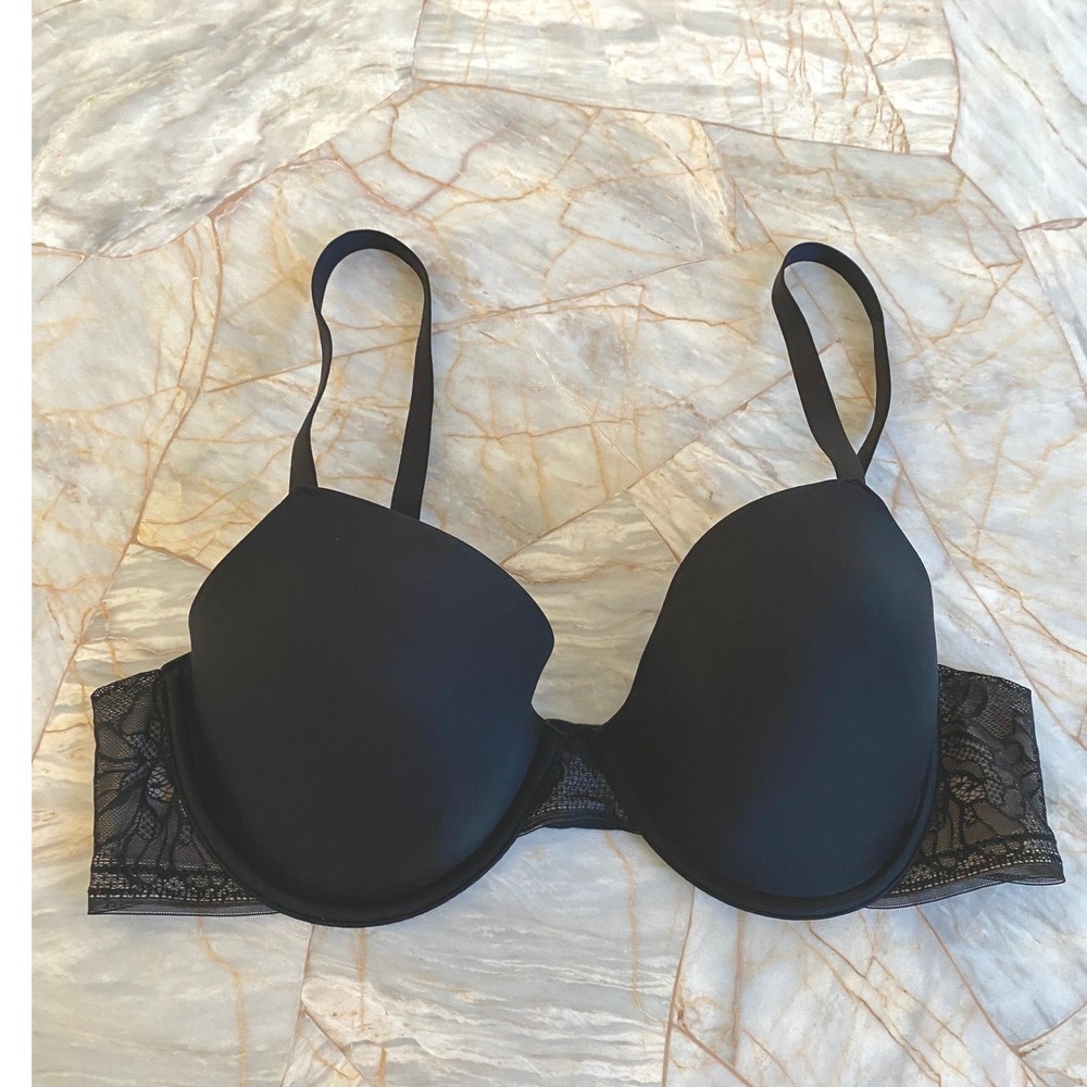 Black Underwire T-Shirt Bra with Lace Side Wings and Adjustable Straps